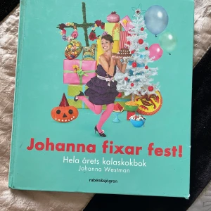 Johanna fixar fest! Hela årets kalasbok - En färgglad och inspirerande bok fylld med festliga tips, recept och idéer för att fixa årets alla kalas. Perfekt för dig som vill göra varje tillfälle extra speciellt med god mat och roliga teman!