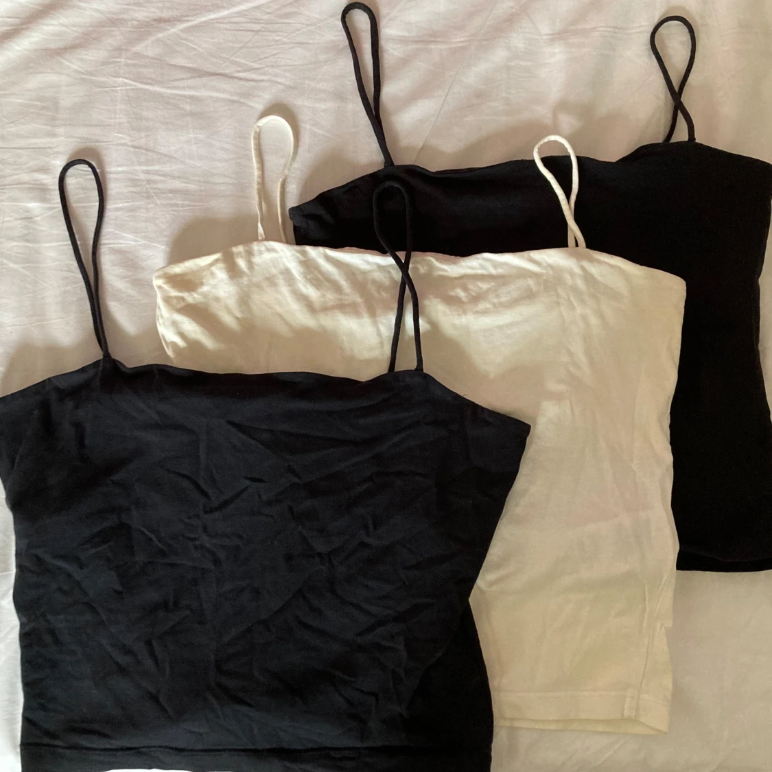 Svart och vitt linne Gina Tricot - 1