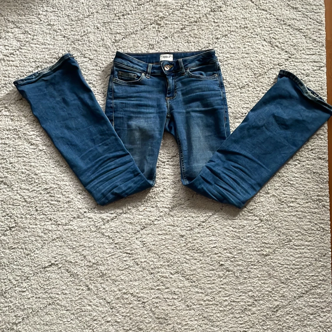 Blå bootcut jeans från ONLY - 2