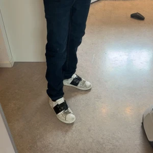 Valentino open - Säljer nu mina gamla valentino open för en billig peng pga att dom bara ligger och samlar damm.