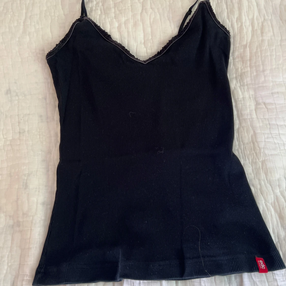 Svart ribbad linnetopp från Odd Molly - 2