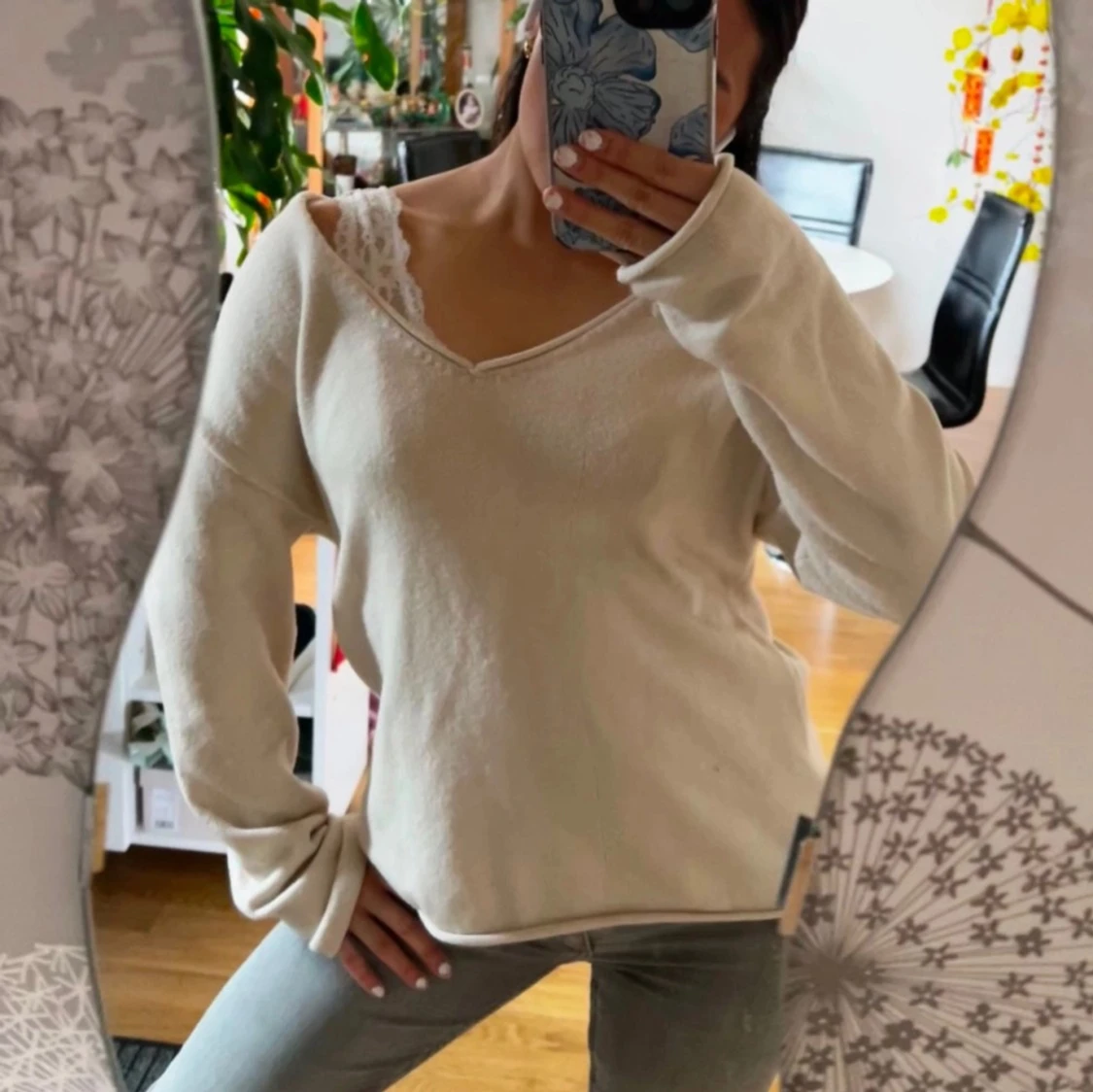 Beige stickad tröja - 90