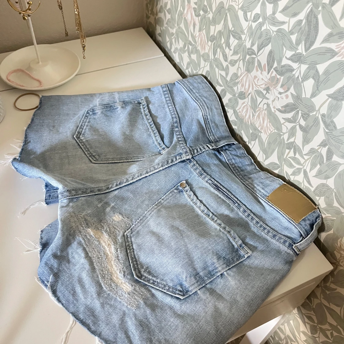 ljusblå jeansshorts - 3