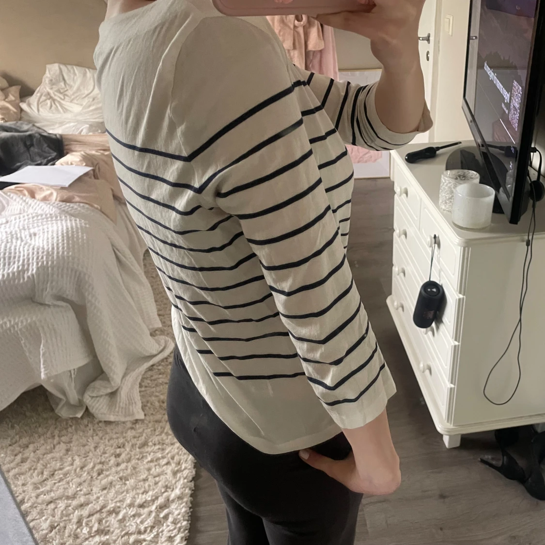 Vit och marinblå randig topp  - 1