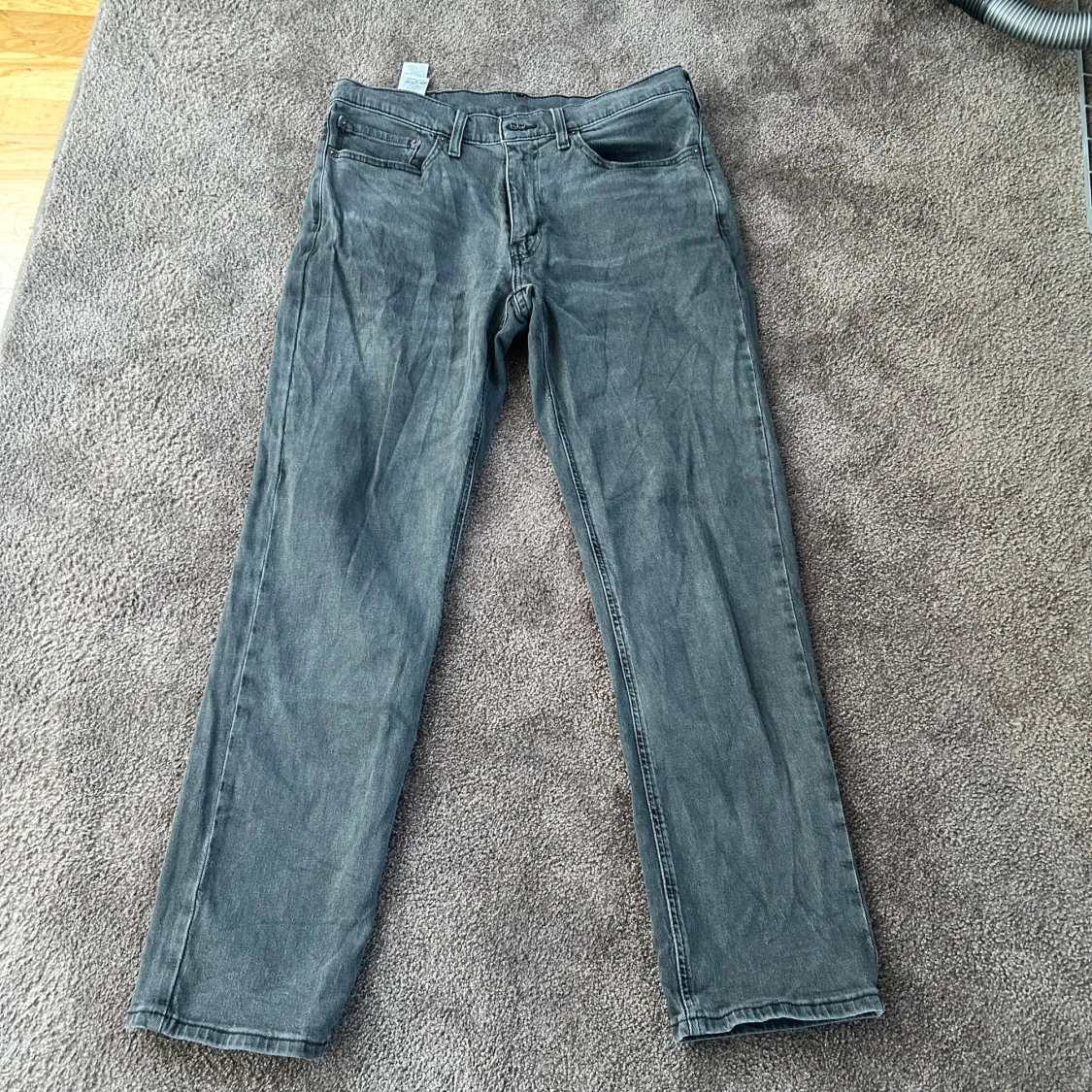 Grå Levis 541