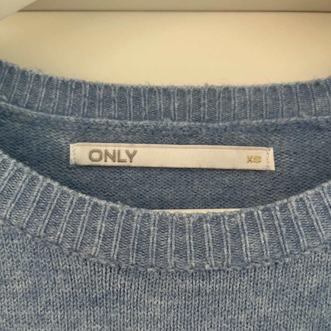 Ljusblå stickad tröja från ONLY - 3