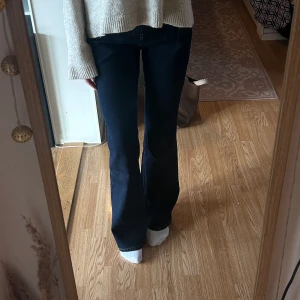 Jeans - Så snygg jeans!! Aldrig använda jag är 173cm