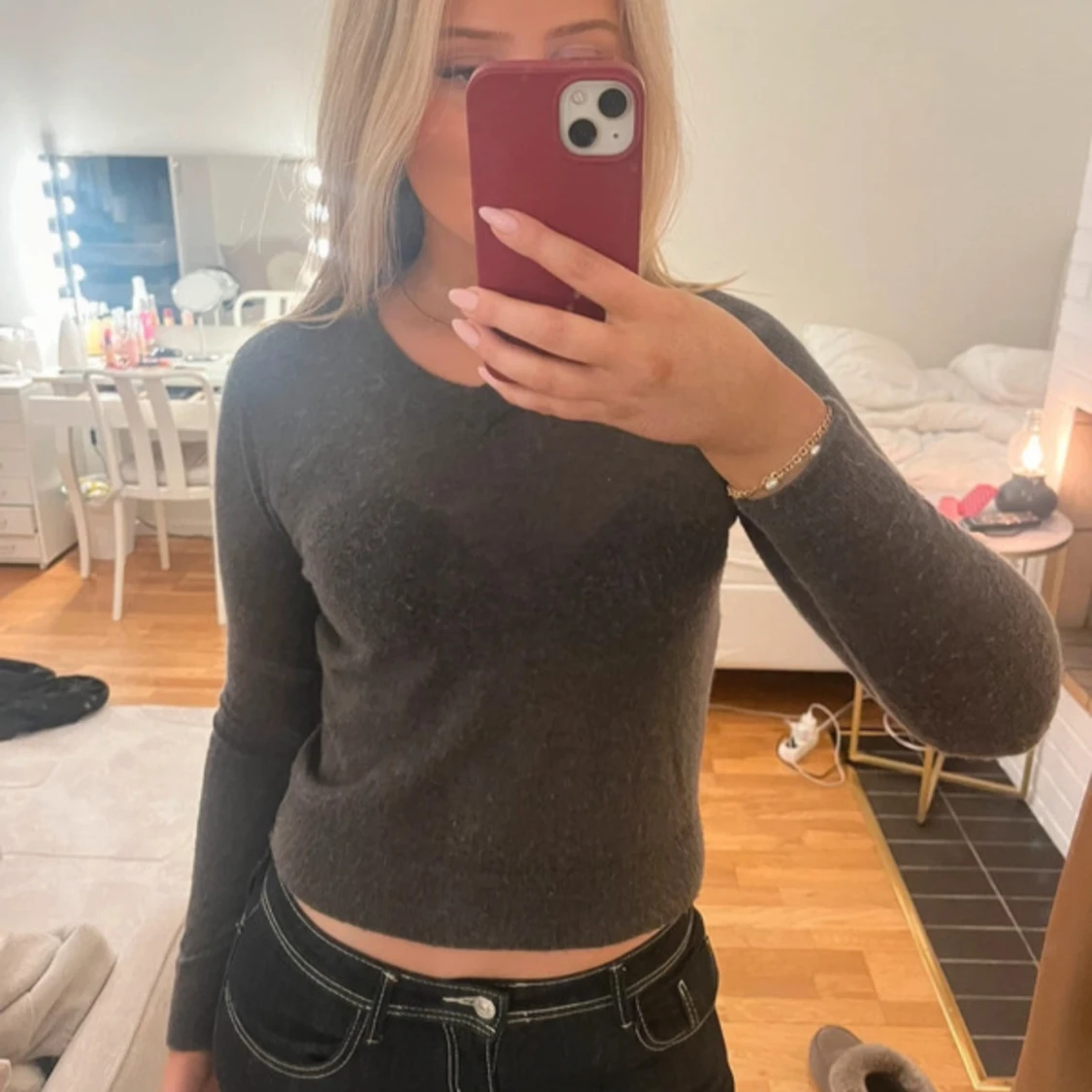 Mörkgrå tunn stickad tröja från Zara