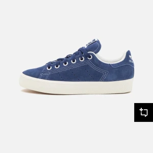 Adidas Stan smith CS - LÄGG GÄRNA PRISFÖRSLAG 💘Supersnygga adidas skor i nytt skick (strl 37!) Jag köpte de i våras och har använt de fåtal gånger!💕 Skorna finns inte att köpa i denna färgen längre men nypriset ligger på runt 1000-1300. Priset kan absolut diskuteras, skriv för bilder🥰