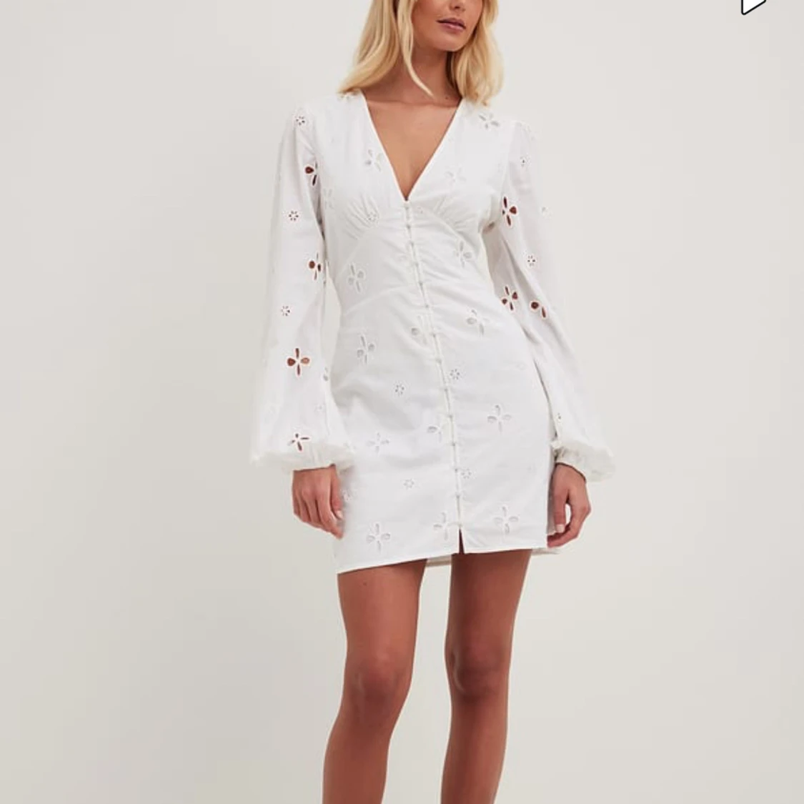 Vit miniklänning (studentklänning)