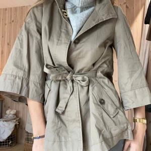 Kapp från LH Stockholm  - SUPER snygg o i jätte bra kvalitet!!