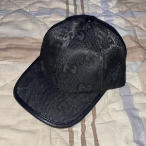Svart keps - Top kvalite och billig pris🤙🏼