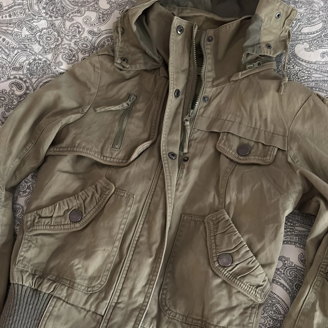 Grön jacka med huva - 3