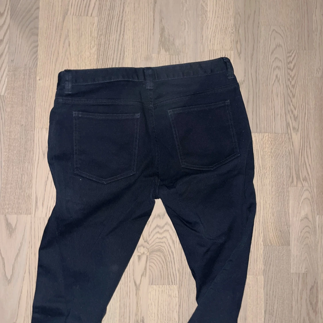 Svarta jeansbyxor från Levis - 4