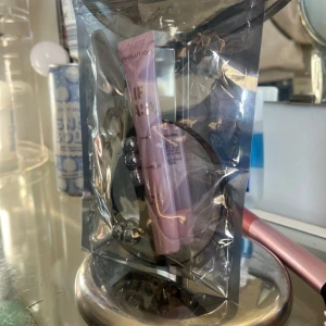 Skincare  - Ögonbryns rakhyvel aldrig använd lip masken är inte heller använd o spegeln är i fint skick❤️