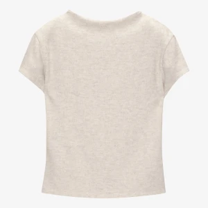 Beige kortärmad t-shirt - Säljer en stilren beige t-shirt med korta ärmar. Perfekt för en avslappnad look. Från Zalando. Lite kort vid magen💕kan få bild på