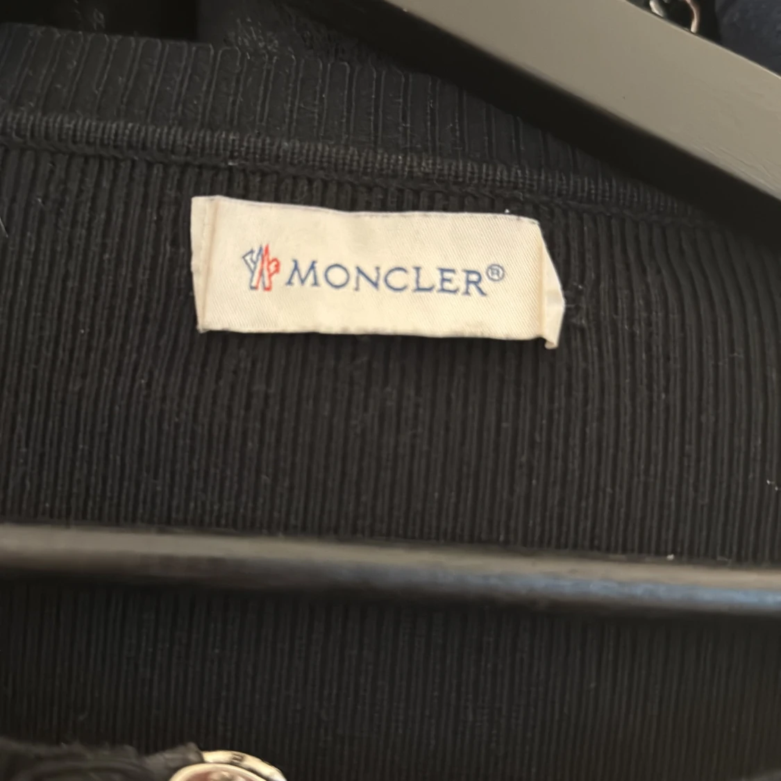 Svart pufferjacka från Moncler - 2