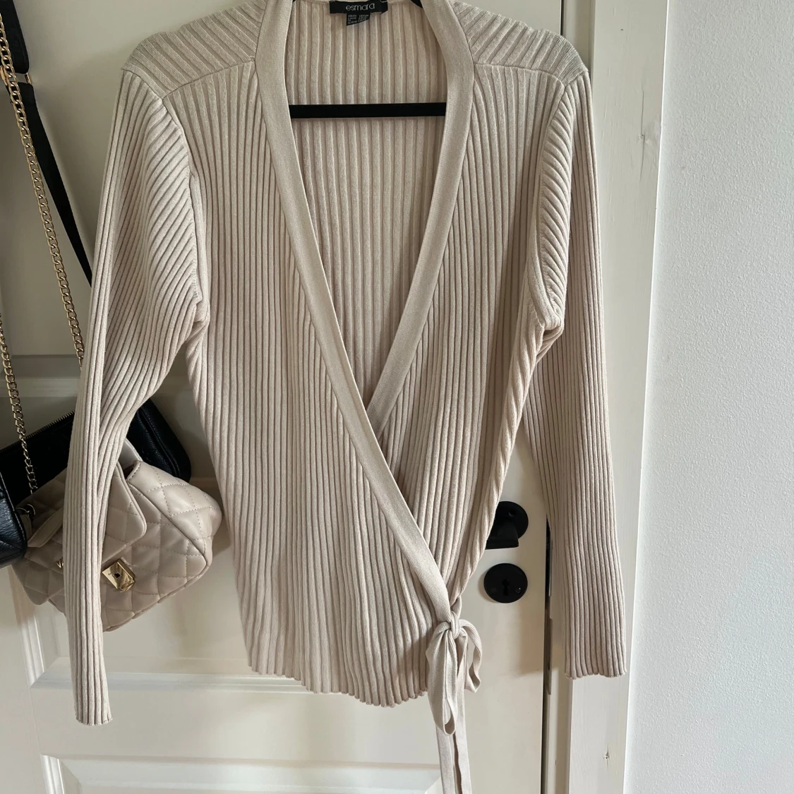 Beige omlott kofta från Esmara - 2