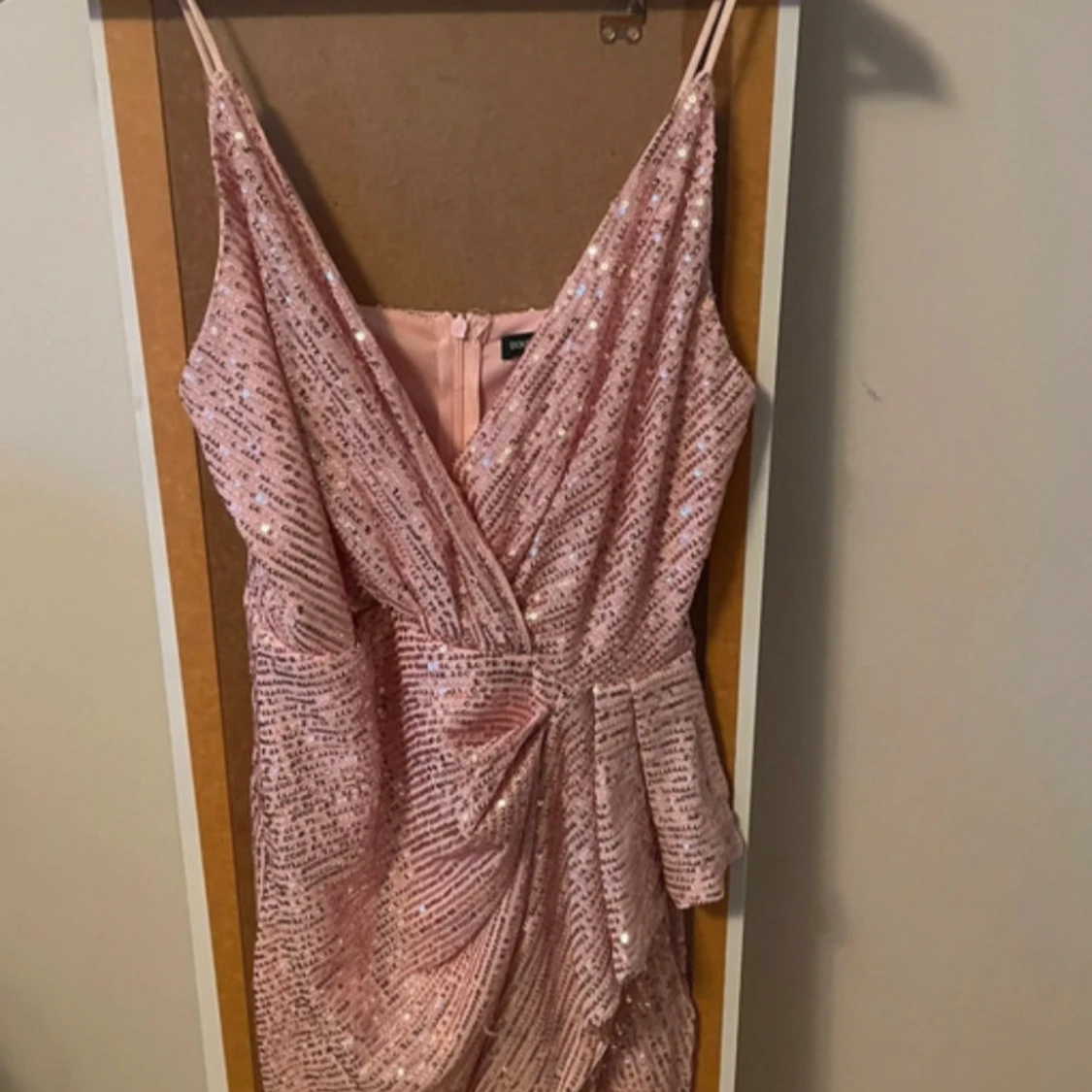 Rosa glittrig festklänning - 1