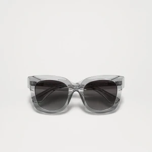 Chimi solglasögon  - Nya gråa chimis, kommer ej till användning. Storlek 008 