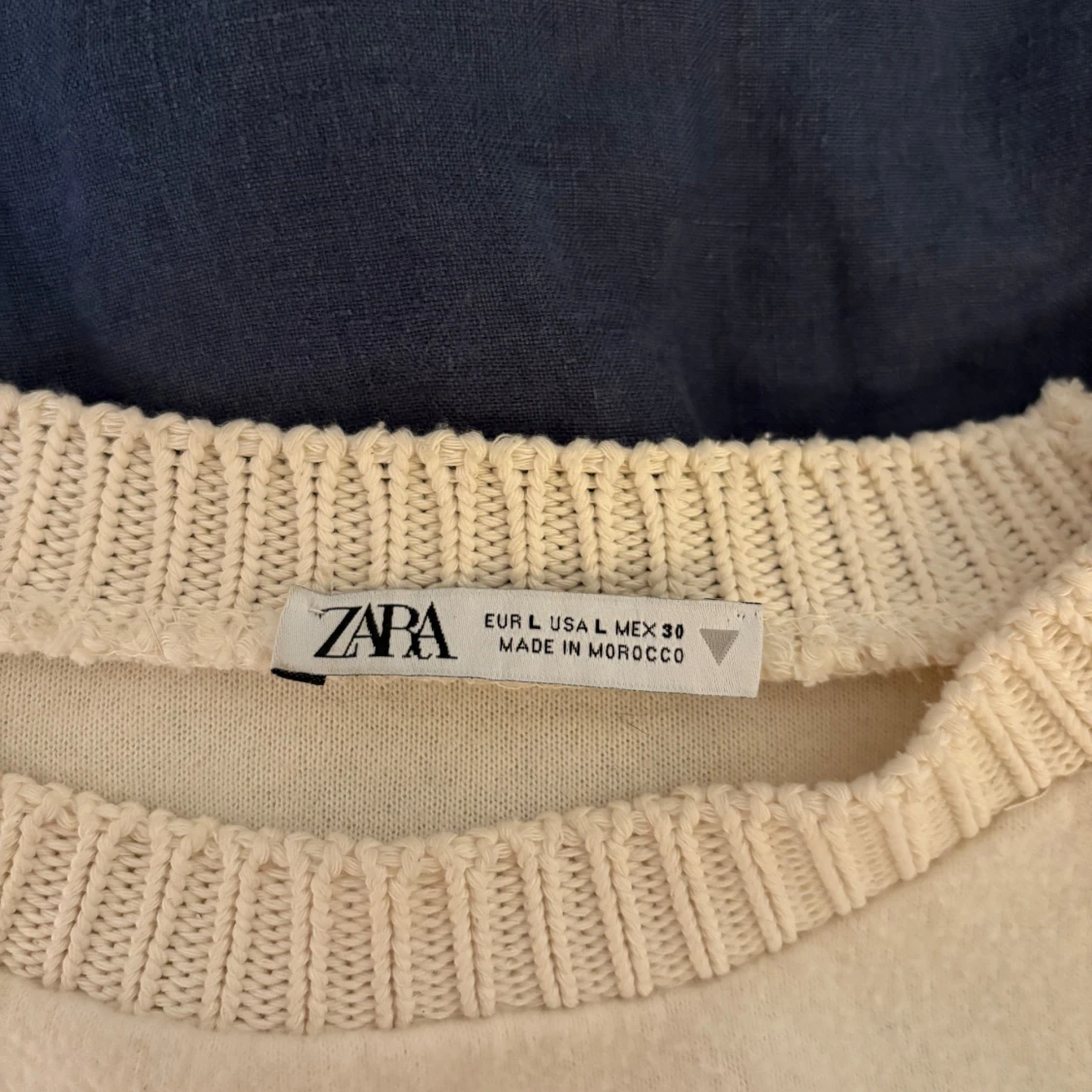 Vit/beige tröja från Zara - 2