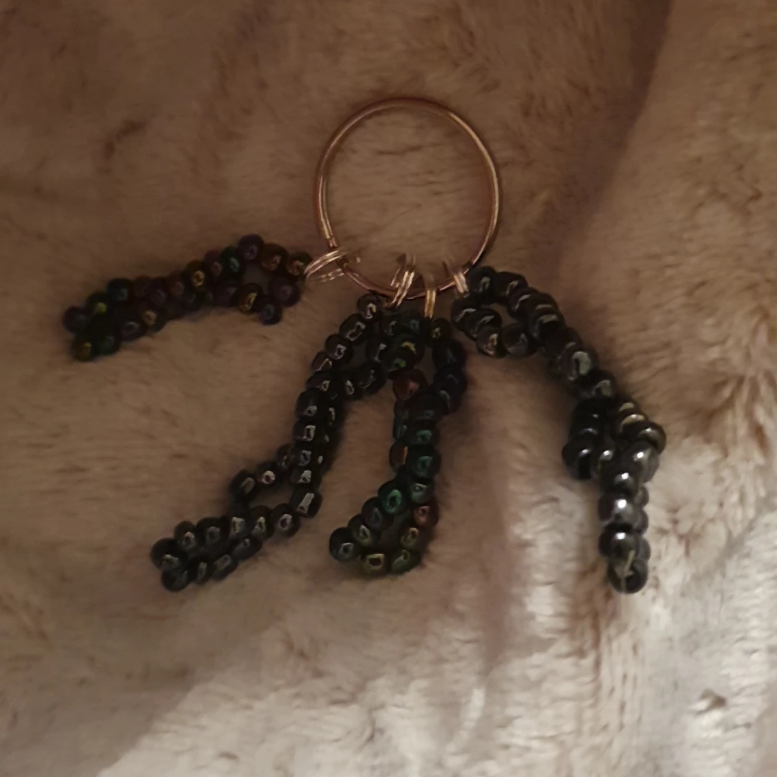 Mörkblå nyckelring 