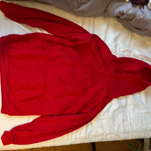 Röd hoodie från shein - Röd hoodie från shein