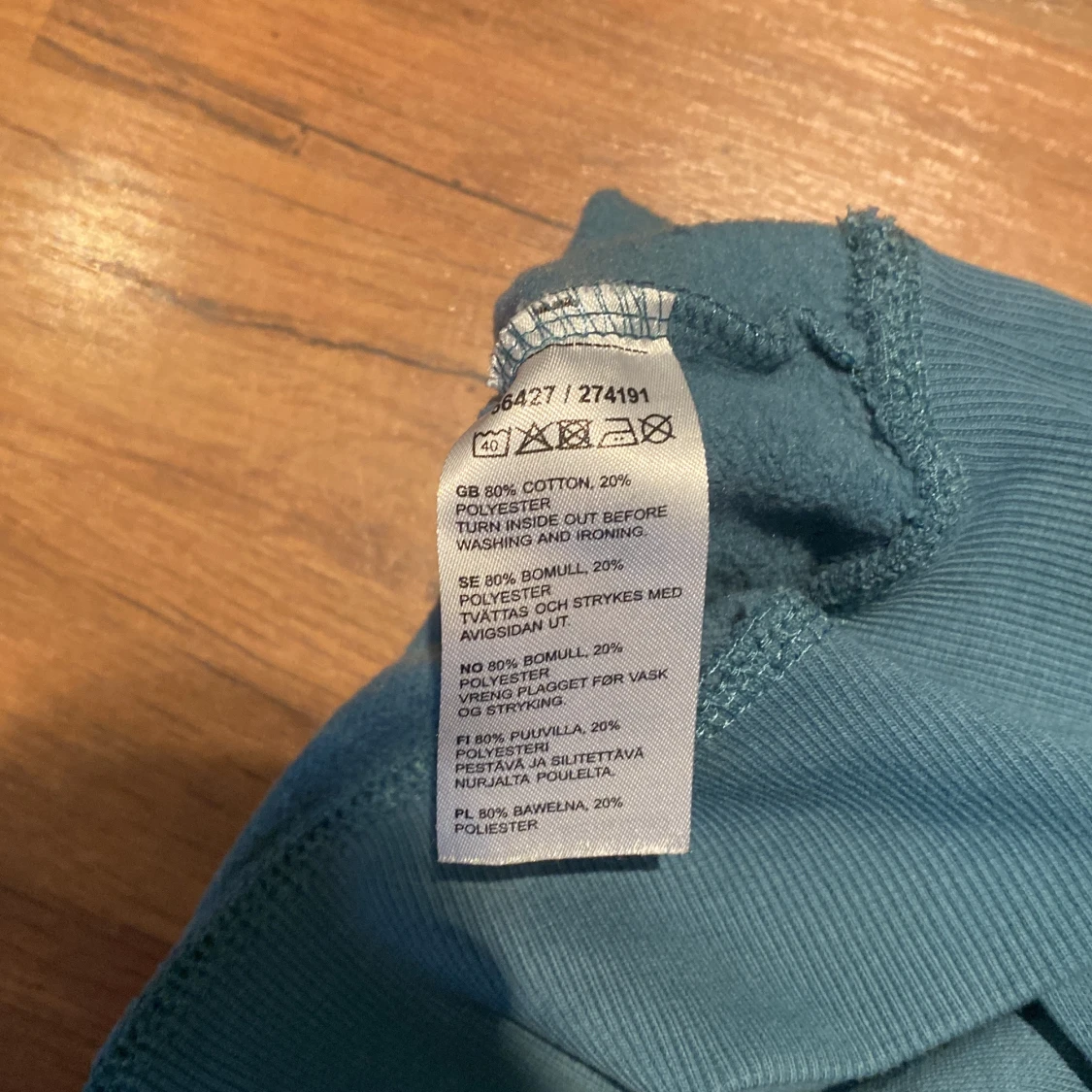 Blå Brooklyn tröja från Kappahl - 3