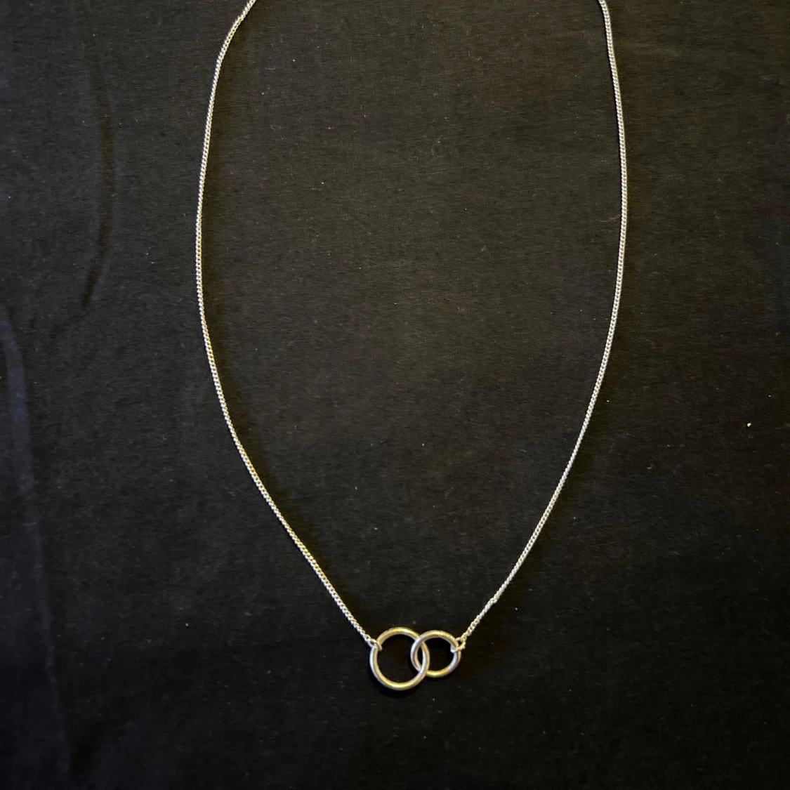 Silverhalsband med två ringar - 1