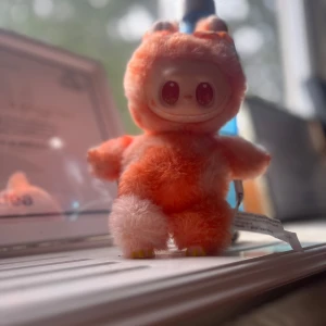 Labubu ❤️ - Säljer denna Labubu, pris diskuteras, box och påse kommer skickas med ❤️