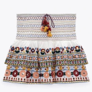 Zara kjol - Superfin kjol med blommigt broderi från Zara!🤩