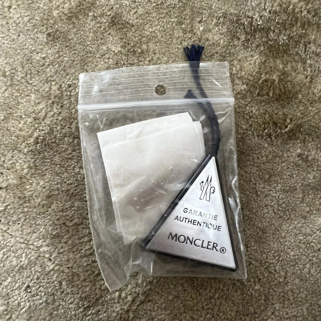 Svart Moncler Maya - 2