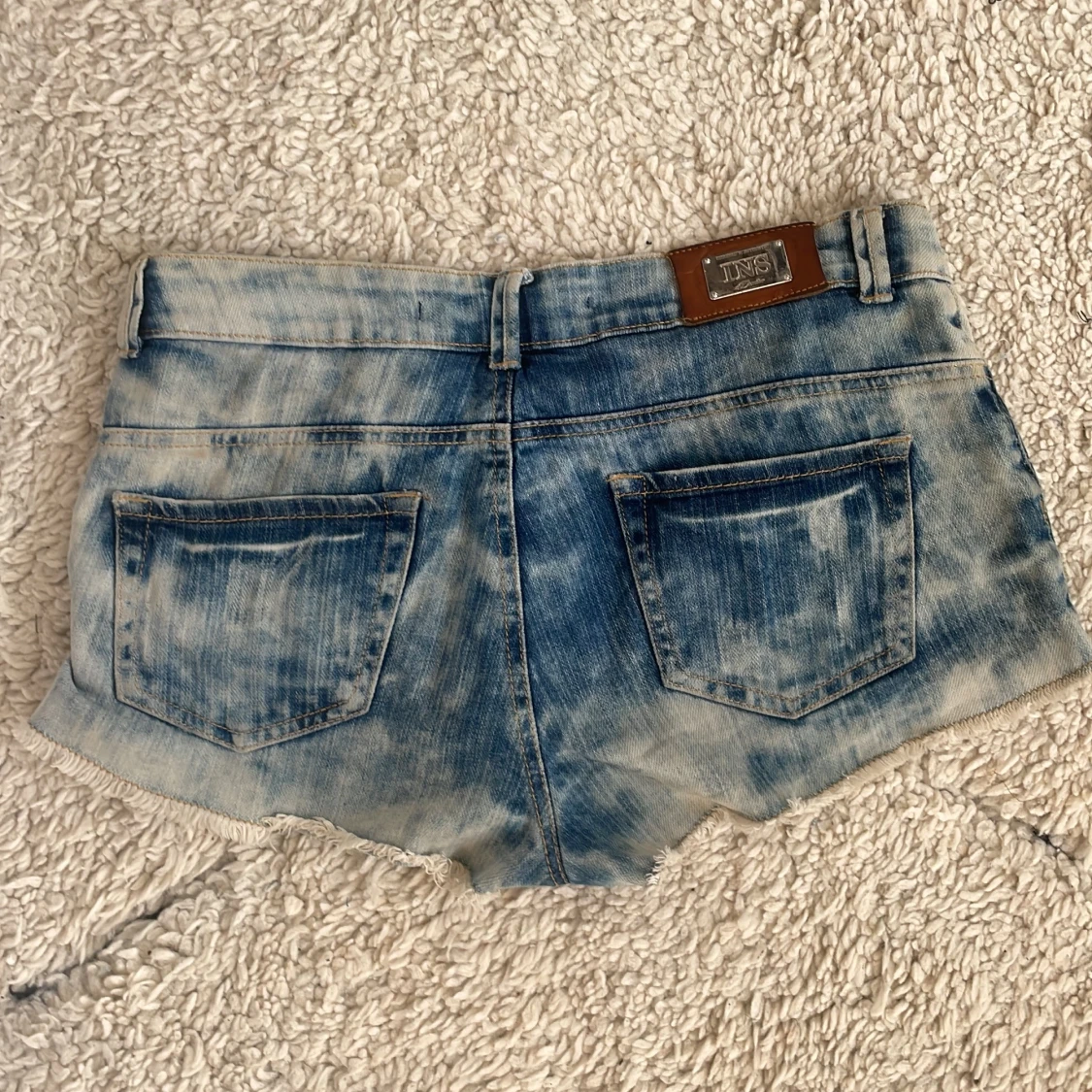 Lågmidjad tie dye shorts - 3