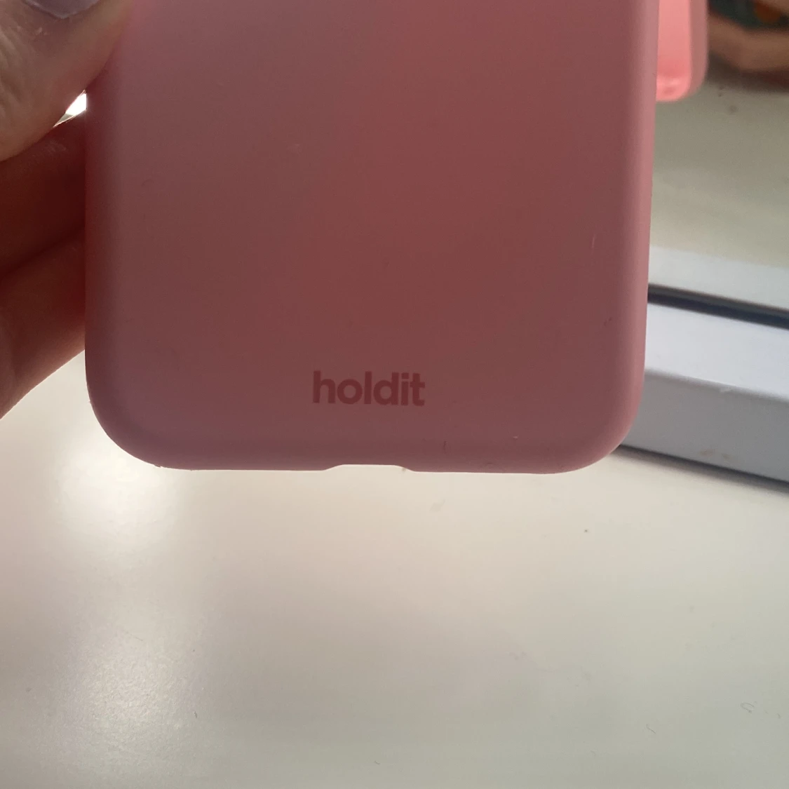 Rosa mobilskal från Holdit - 1