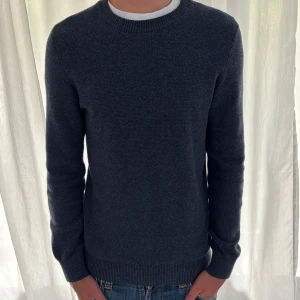 Stickad tröja - Riley tröja från brothers || Inga tecken på användning || Fråga vid minsta fundering 🙌🏻