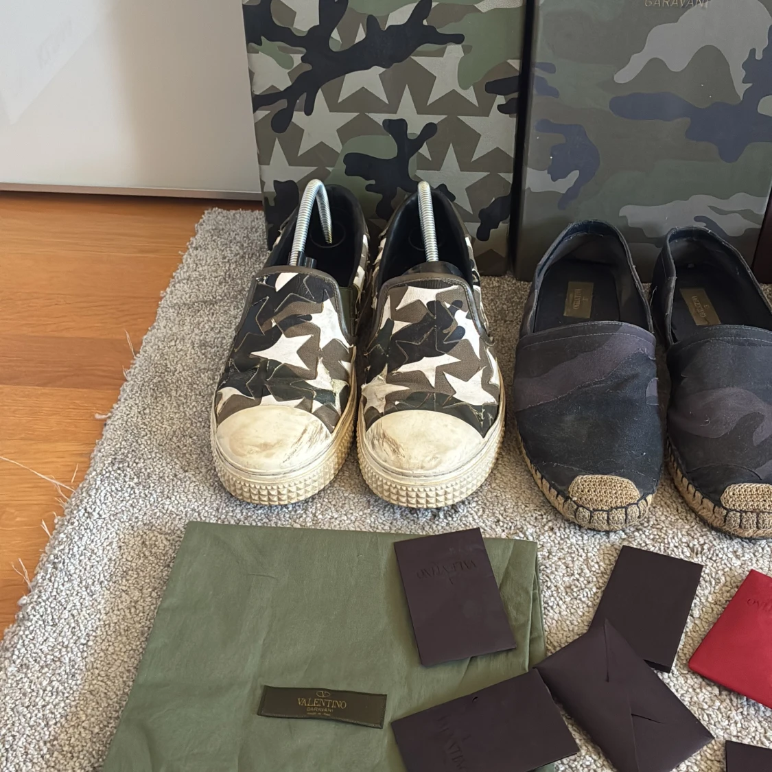 Designer sneakers och slip-ons mix - 4