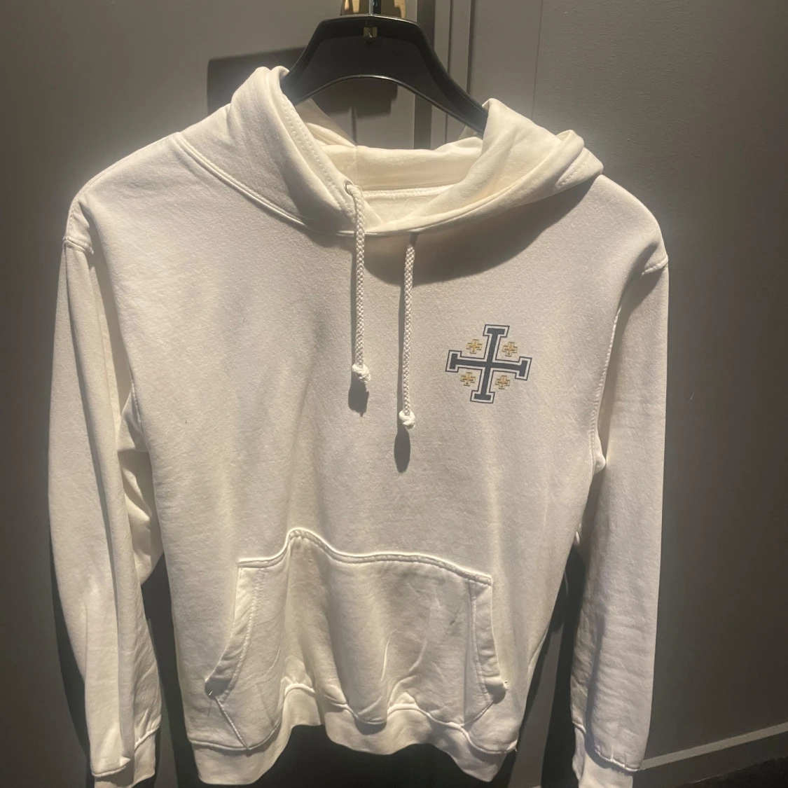 Korsriddar hoodie