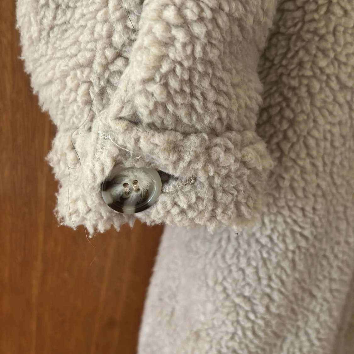 Beige teddyjacka från Jacqueline de Yong - 4