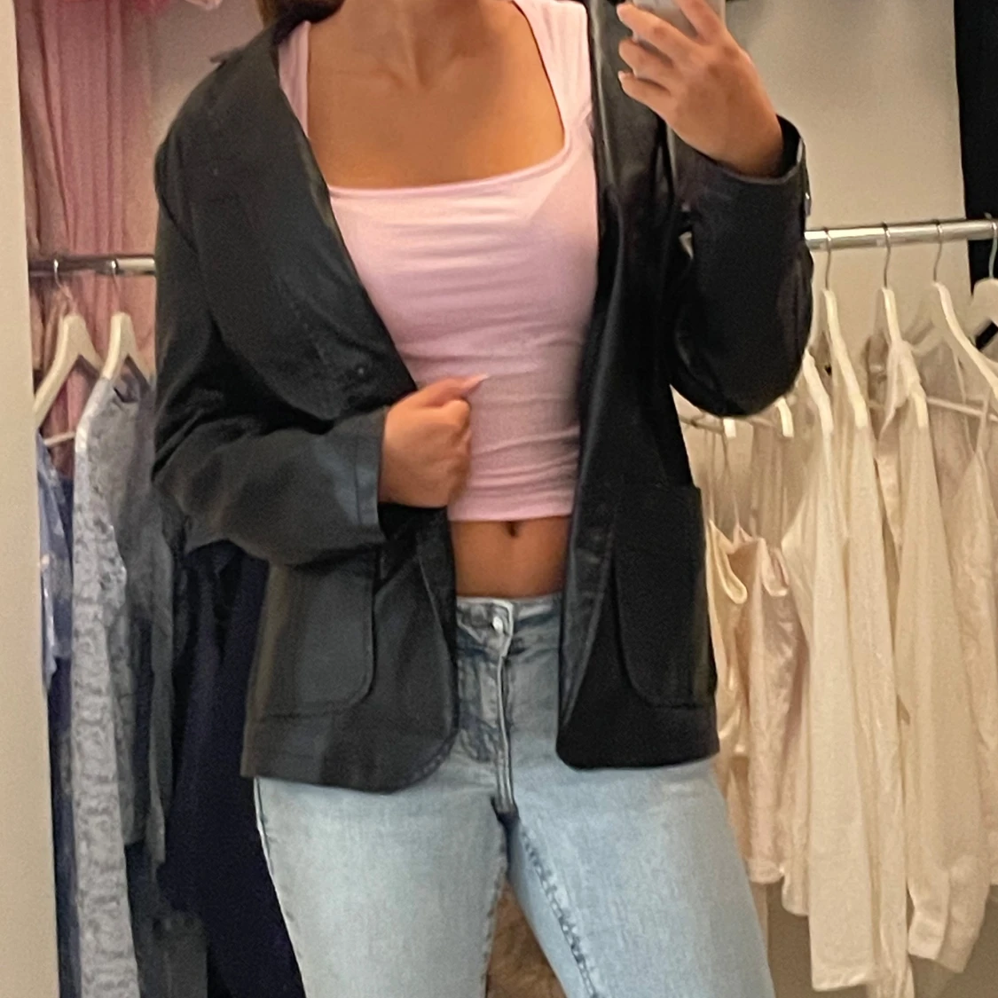 Svart oversized skinnkavaj - 2