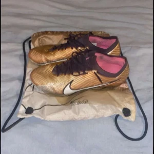 Nike air zoom - Nike air zoom brons vm 2022 påse ingår