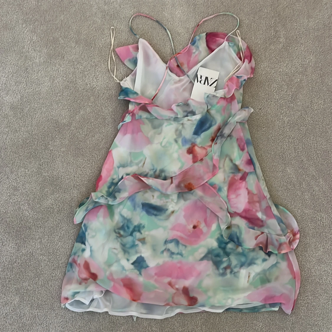 Blommig klänning från Zara - 1