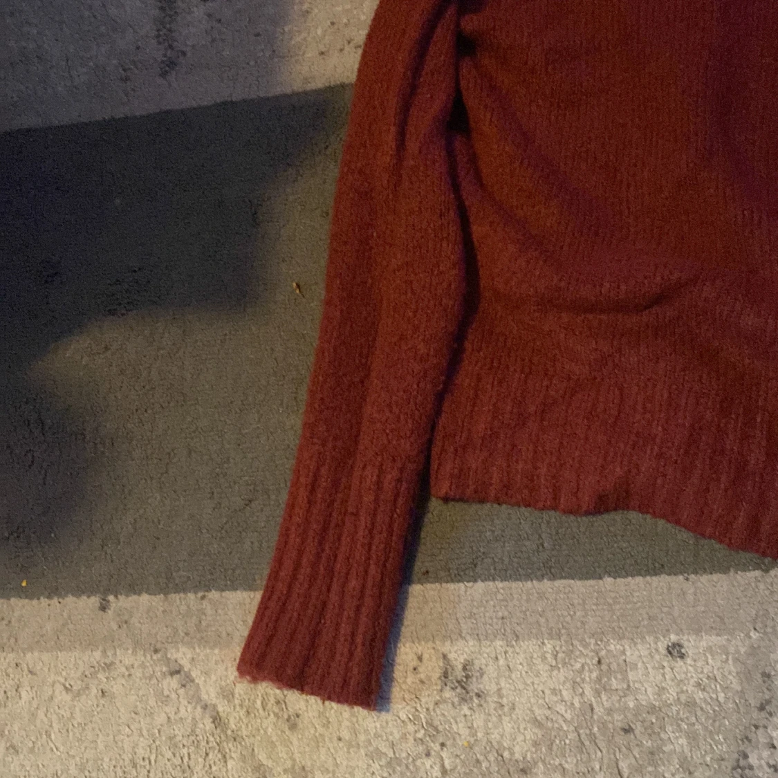 Röd stickad polotröja - 4
