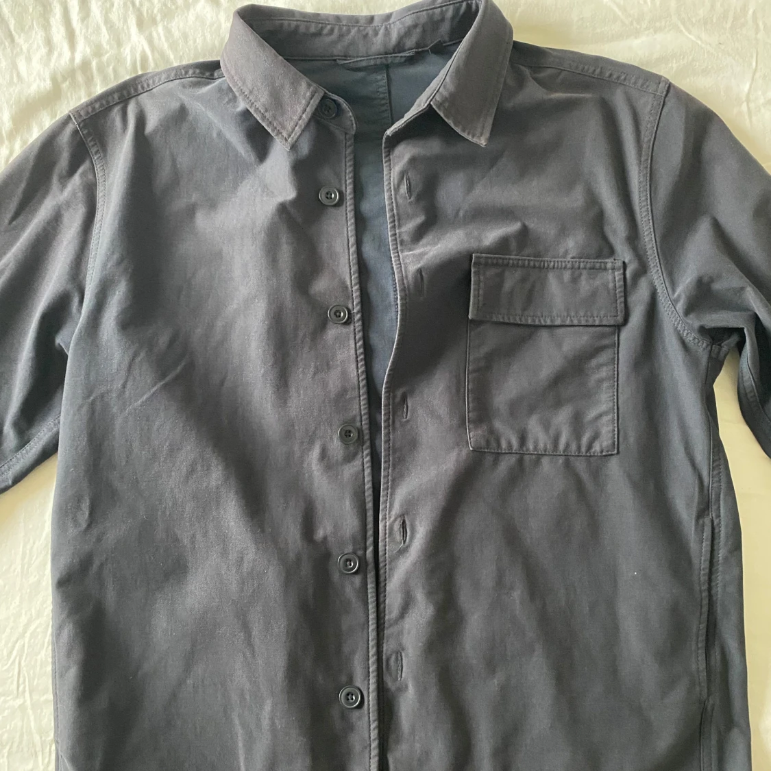 Mörkblå overshirt  - 1