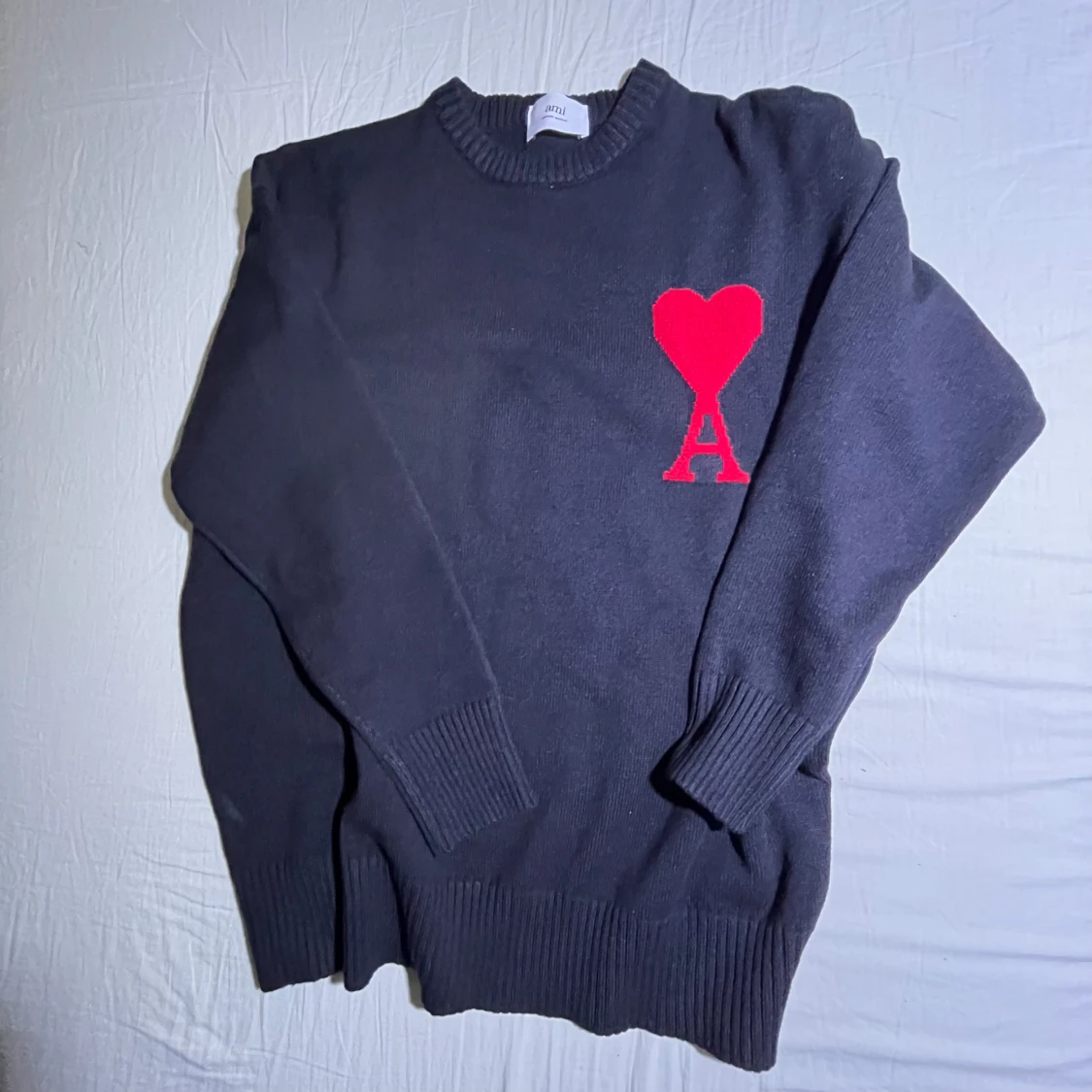 Svart stickad tröja från Ami Paris