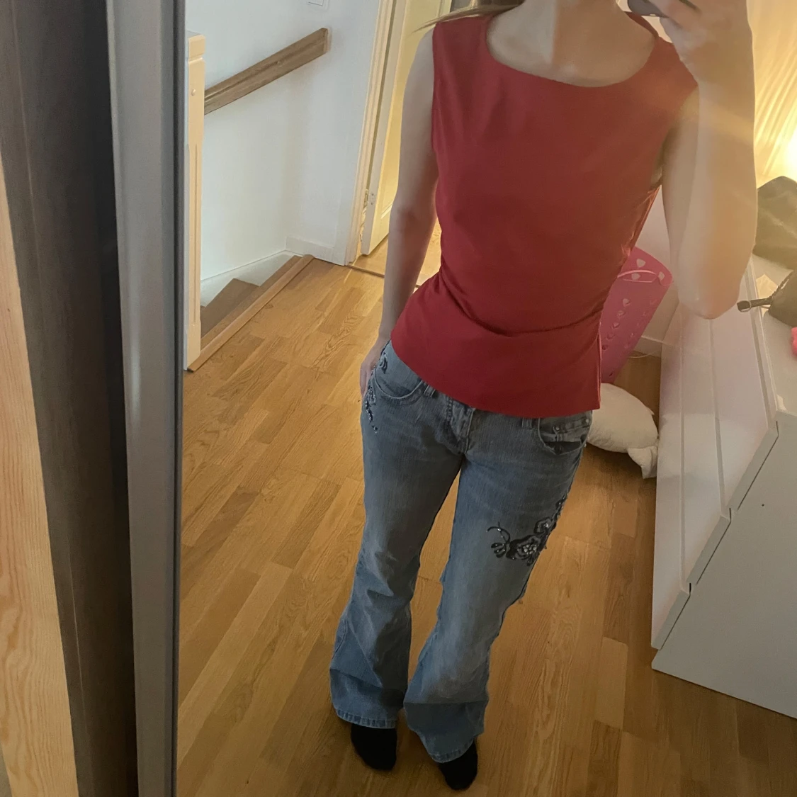 Röd ärmlös topp från vero Moda