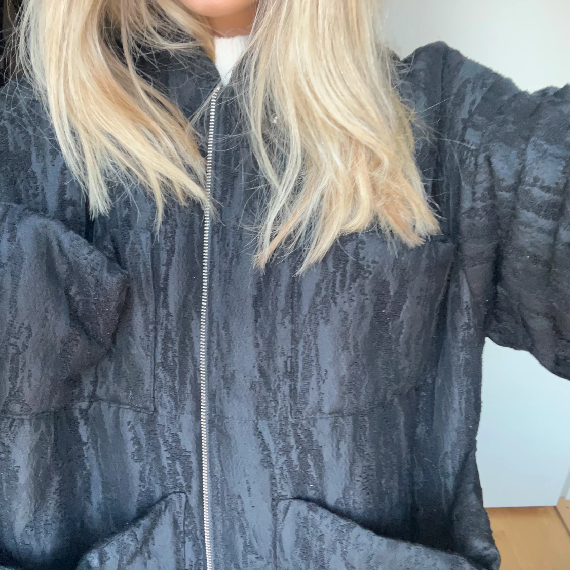 Svart bomberjacka - 1