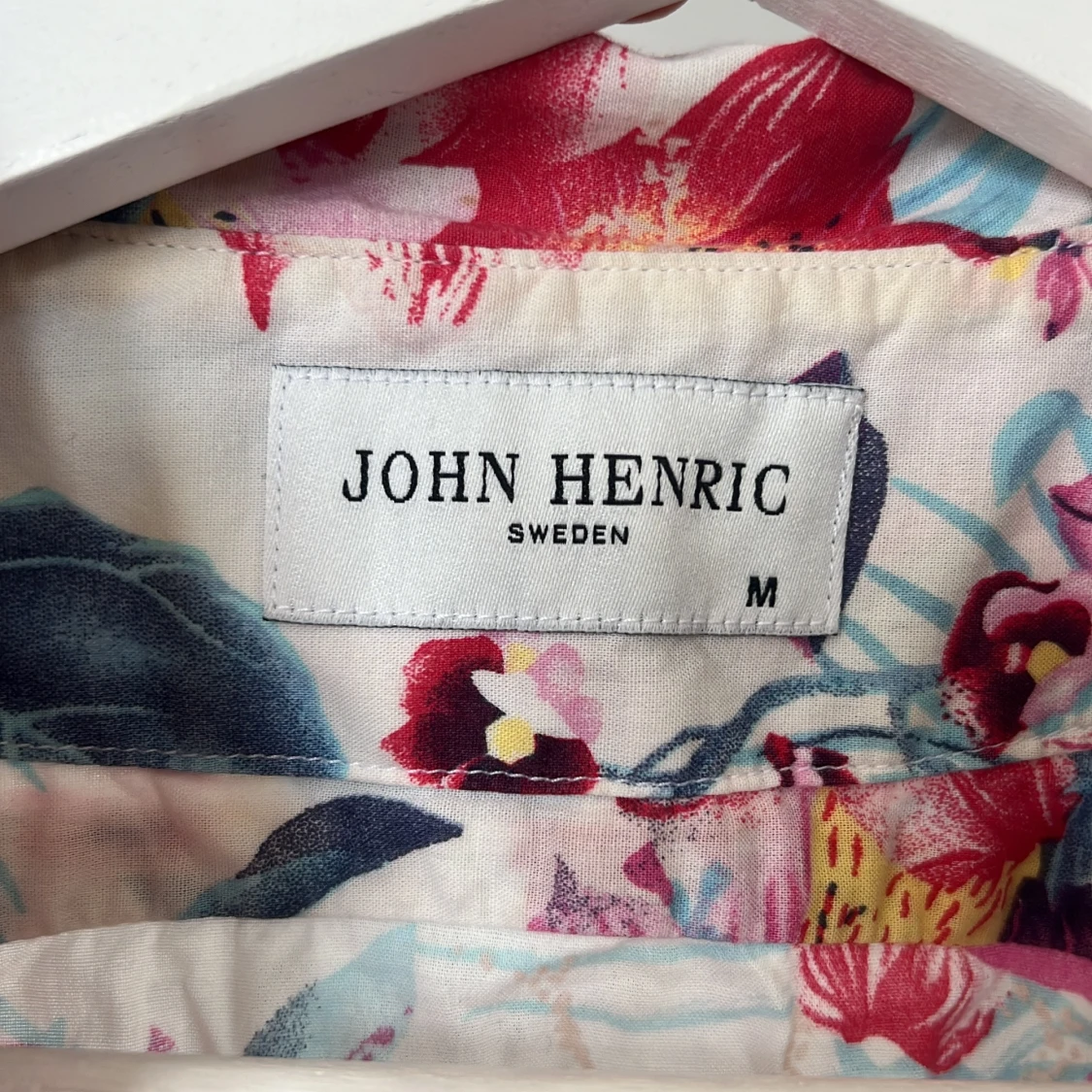 Blommig kortärmad skjorta från John Henric - 2