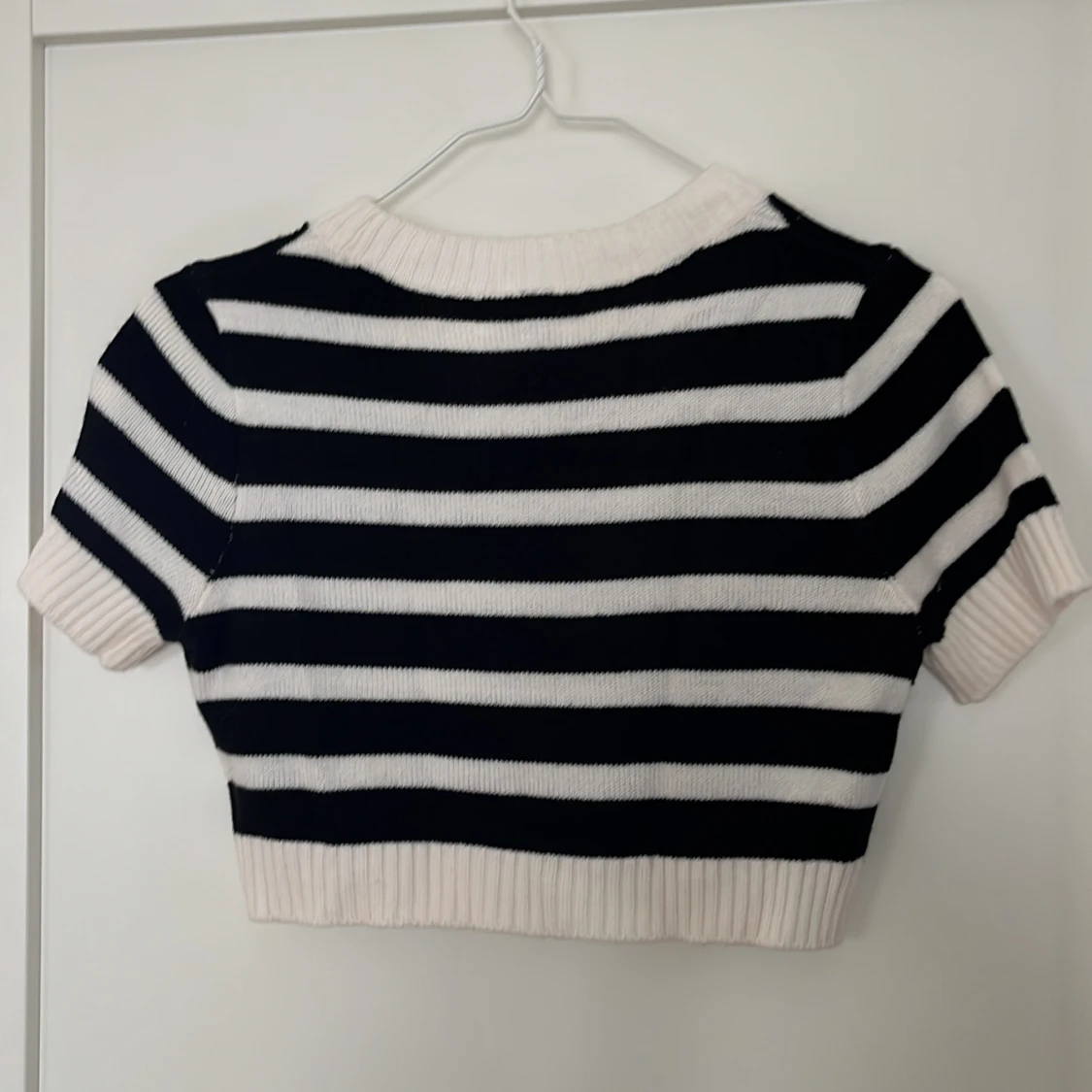 Randig croppad topp från H&M - 1