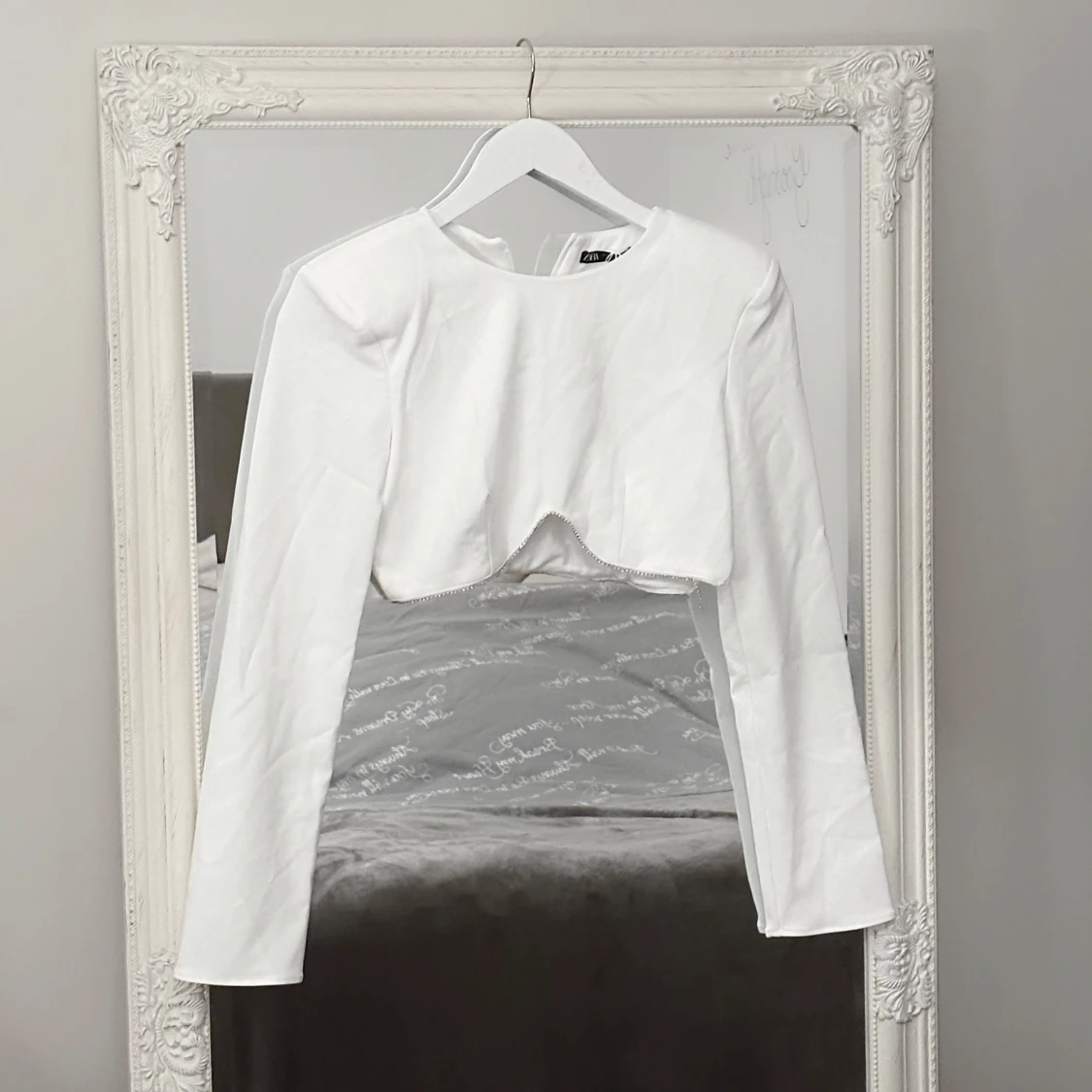 Vit croppad topp från Zara - 1