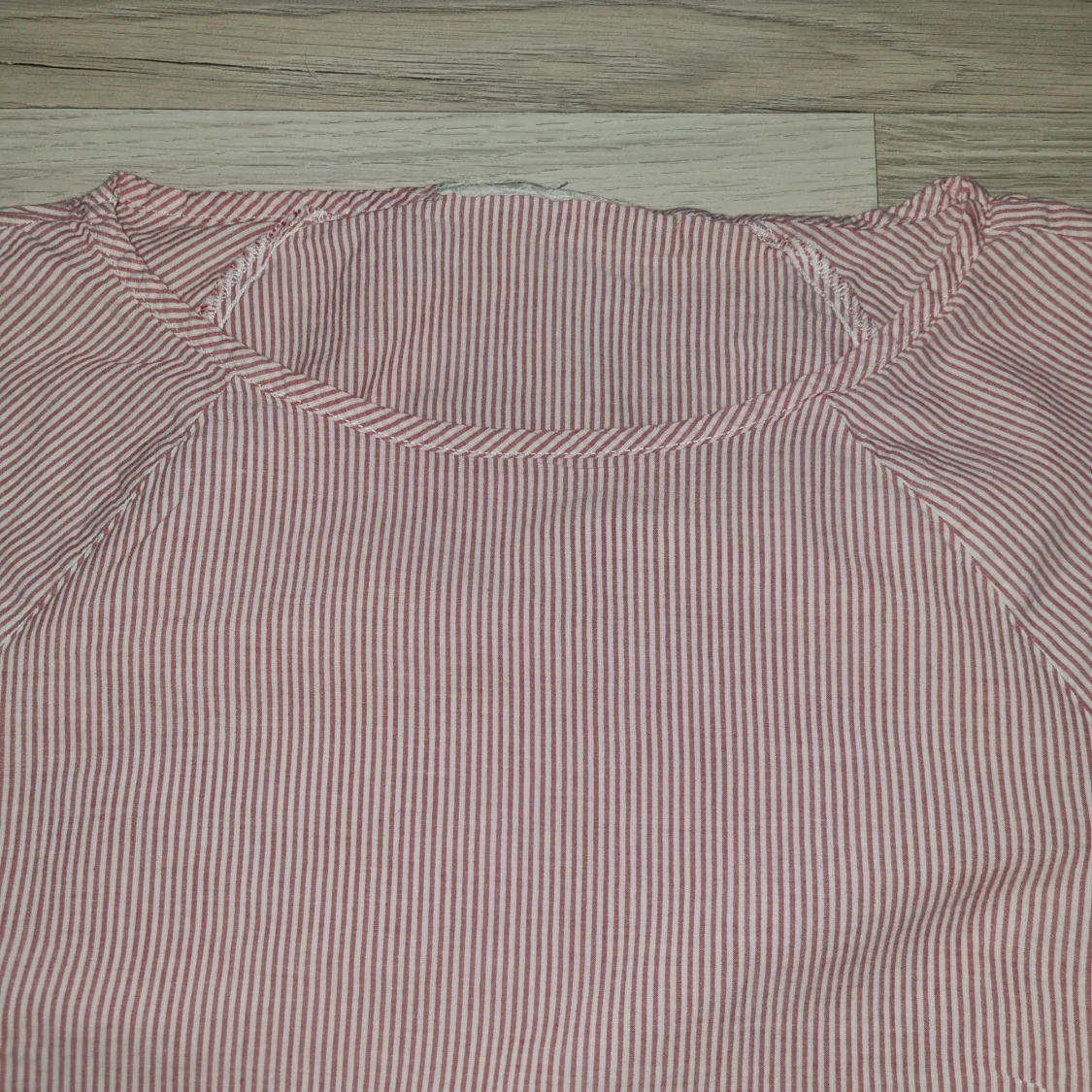 Rosa- och vitrandig blus - 2